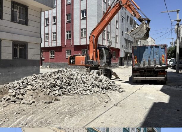 EYYÜBIYE’DE YOL YAPIM SEFERBERLIĞI HIZ ALDI EYYÜBIYE’DE YOL YAPIM SEFERBERLIĞI HIZ ALDI